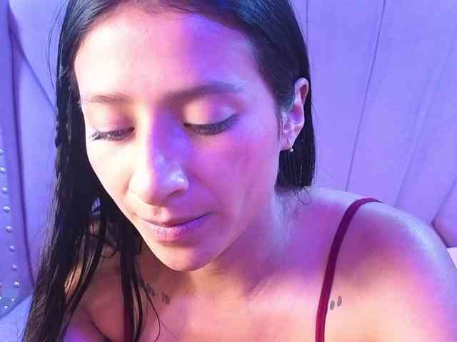SharlotRodriguez webcam