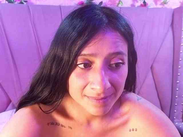 SharlotRodriguez webcam