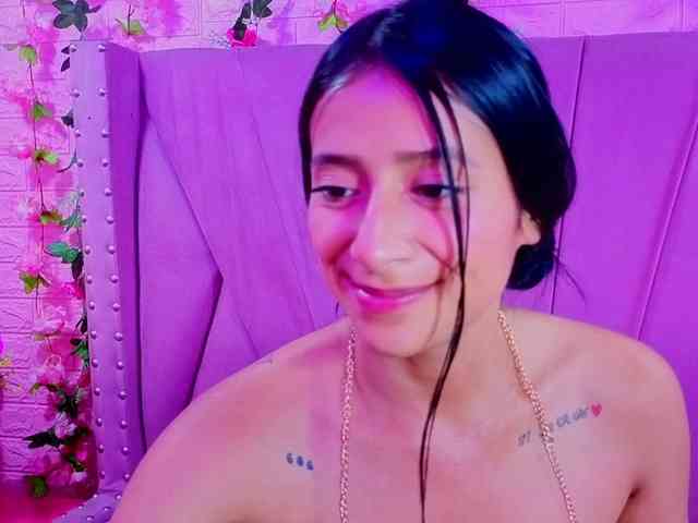 SharlotRodriguez webcam