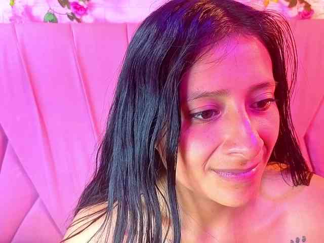SharlotRodriguez webcam
