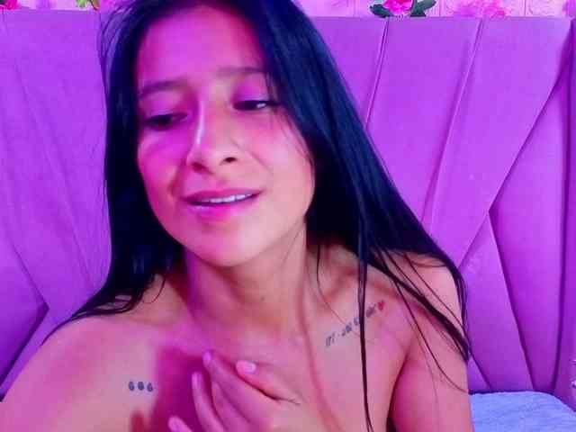 SharlotRodriguez webcam