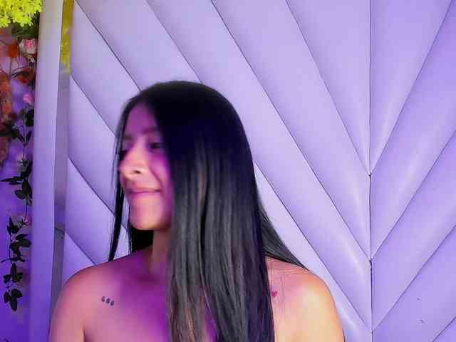 SharlotRodriguez webcam