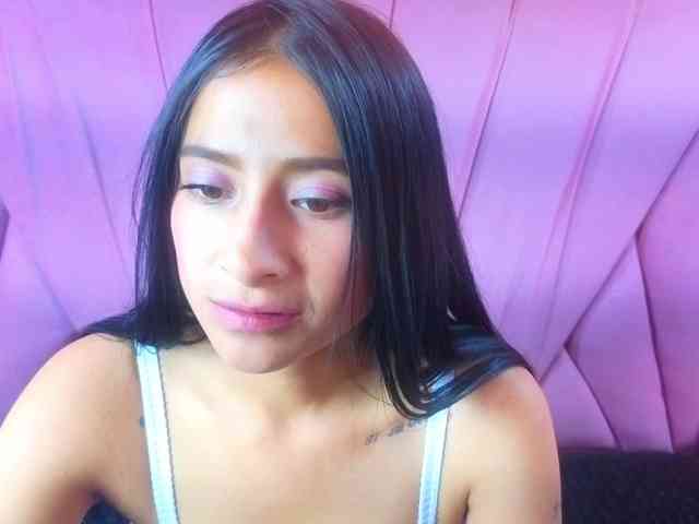 SharlotRodriguez webcam