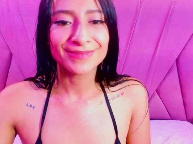 SharlotRodriguez webcam