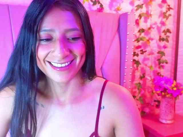 SharlotRodriguez webcam