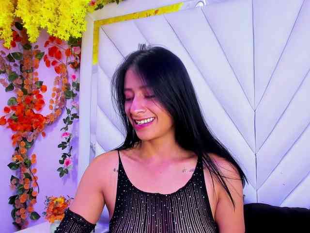 SharlotRodriguez webcam