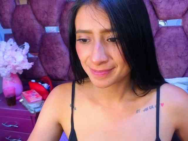 SharlotRodriguez webcam