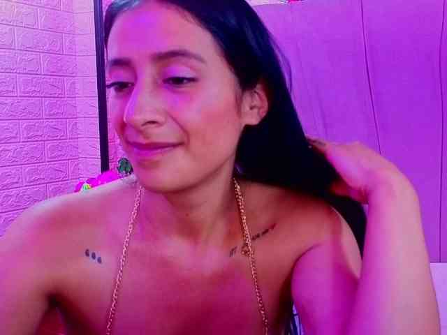 SharlotRodriguez webcam