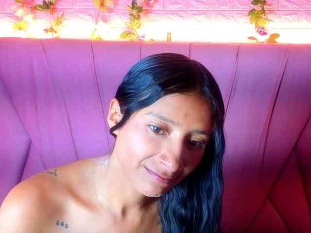 SharlotRodriguez webcam