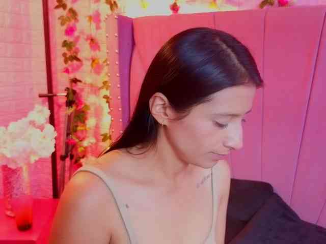 SharlotRodriguez webcam