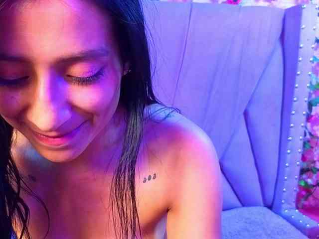 SharlotRodriguez webcam