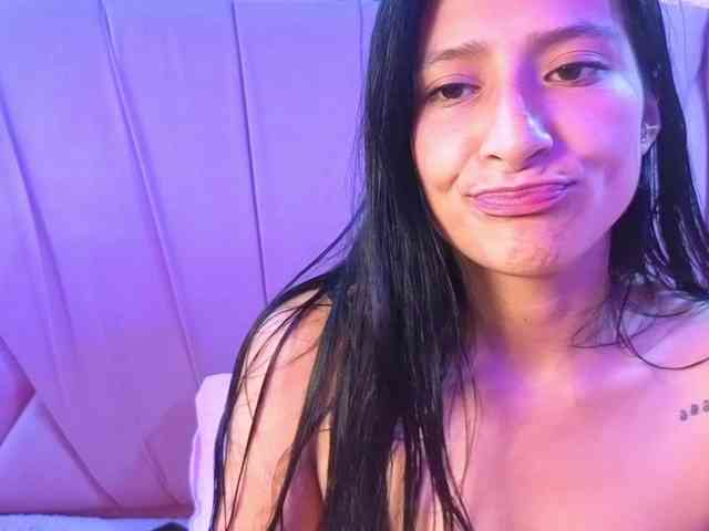 SharlotRodriguez webcam