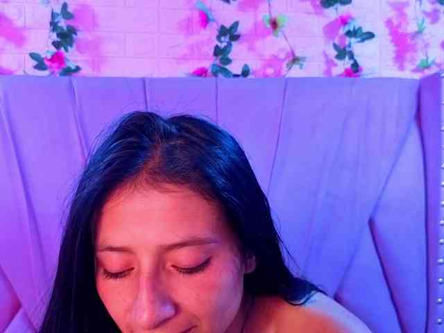 SharlotRodriguez webcam
