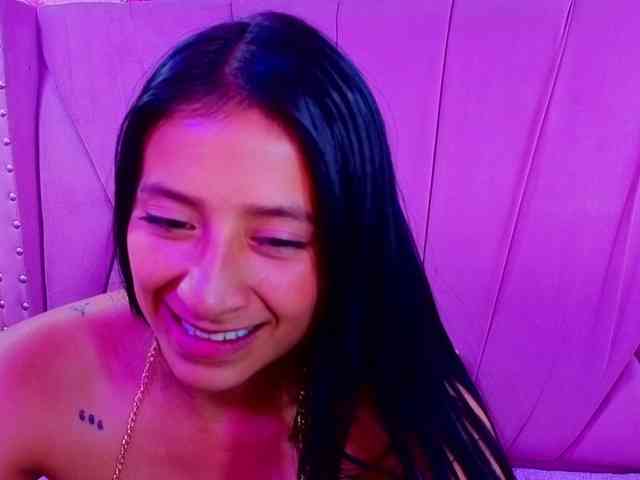 SharlotRodriguez webcam