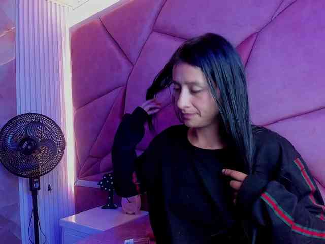 SharlotRodriguez webcam