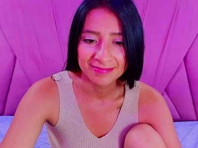 SharlotRodriguez Live Webcam on BongaCams