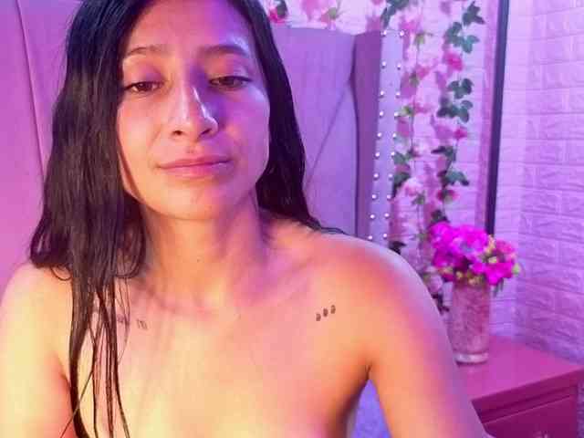 SharlotRodriguez webcam
