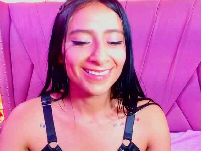 SharlotRodriguez webcam