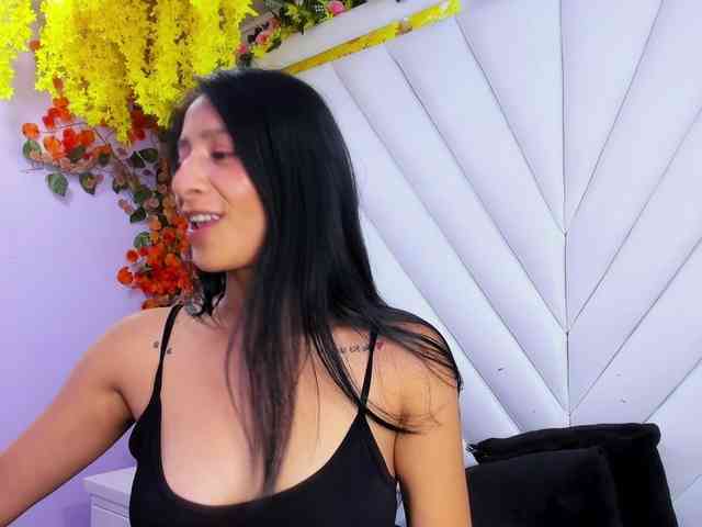 SharlotRodriguez webcam