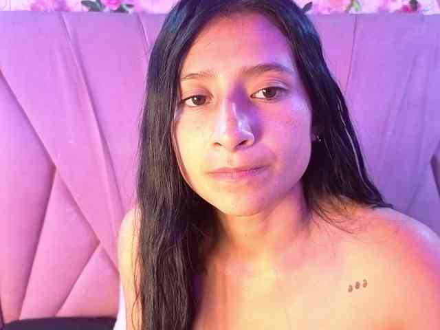 SharlotRodriguez webcam