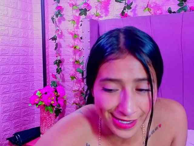 SharlotRodriguez webcam