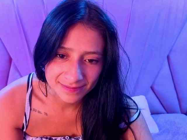 SharlotRodriguez webcam