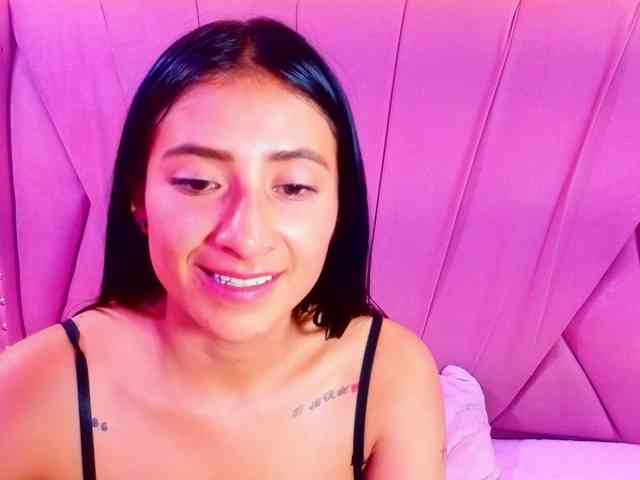 SharlotRodriguez webcam