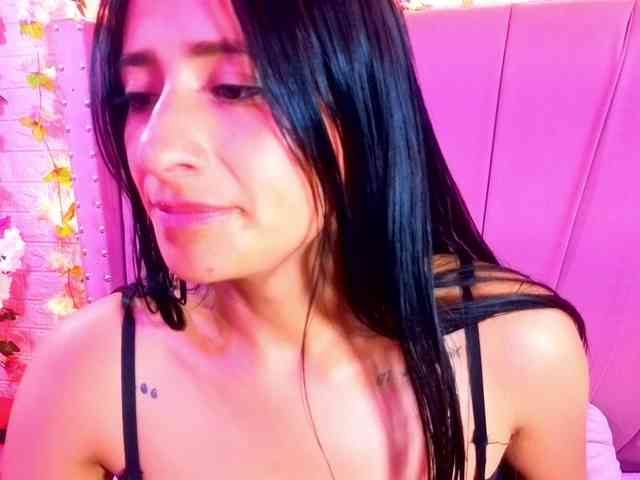 SharlotRodriguez webcam