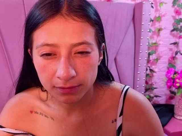 SharlotRodriguez webcam