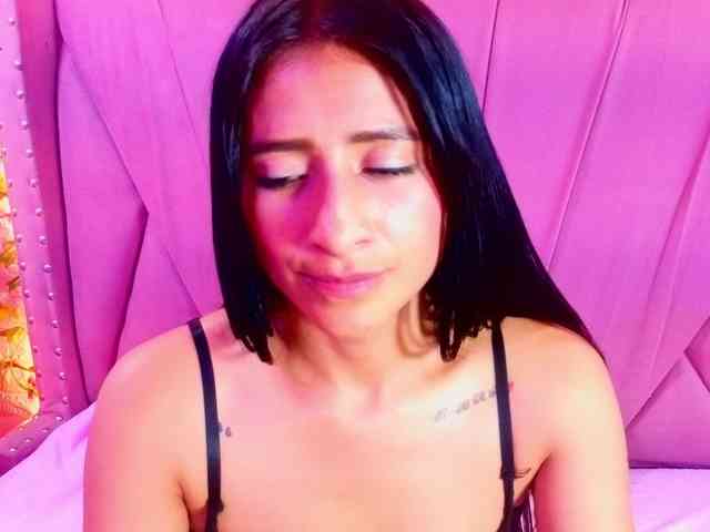 SharlotRodriguez webcam