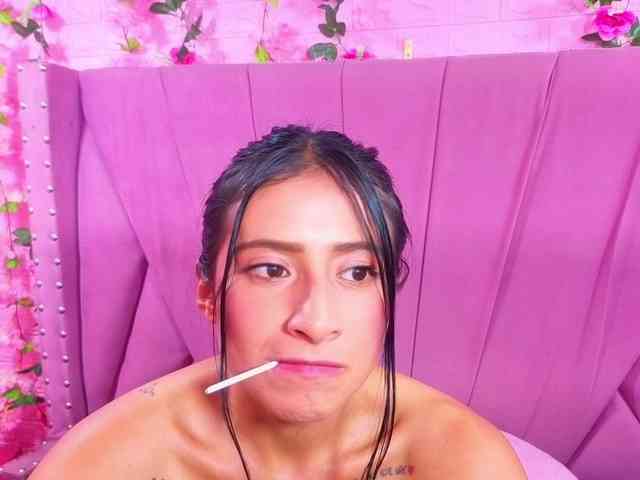 SharlotRodriguez webcam
