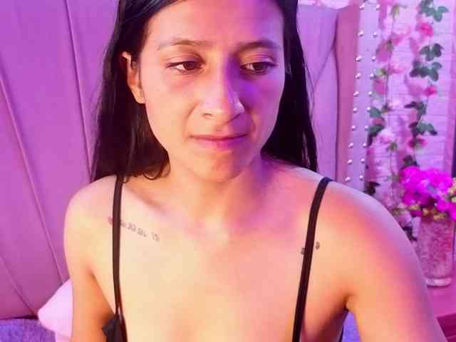 SharlotRodriguez webcam