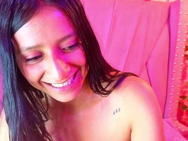 SharlotRodriguez webcam