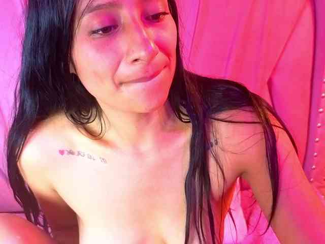 SharlotRodriguez webcam