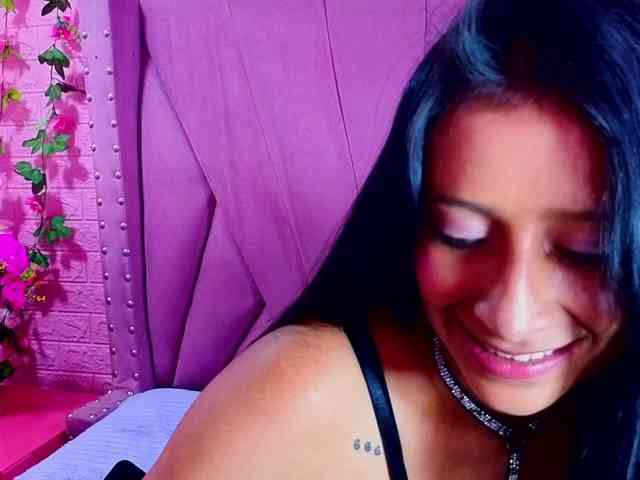 SharlotRodriguez webcam