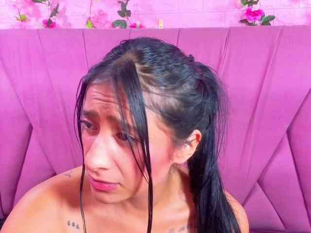 SharlotRodriguez webcam