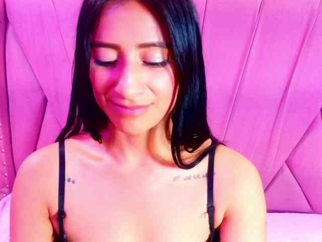 SharlotRodriguez webcam