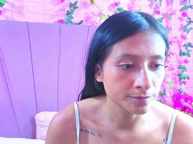 SharlotRodriguez webcam