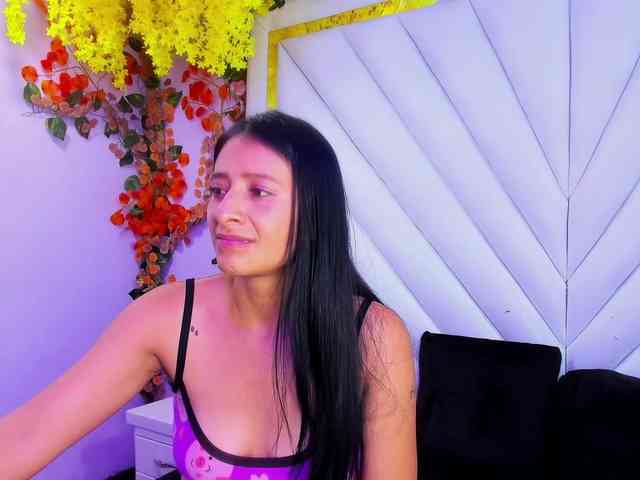 SharlotRodriguez webcam