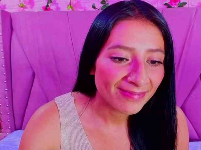 SharlotRodriguez webcam