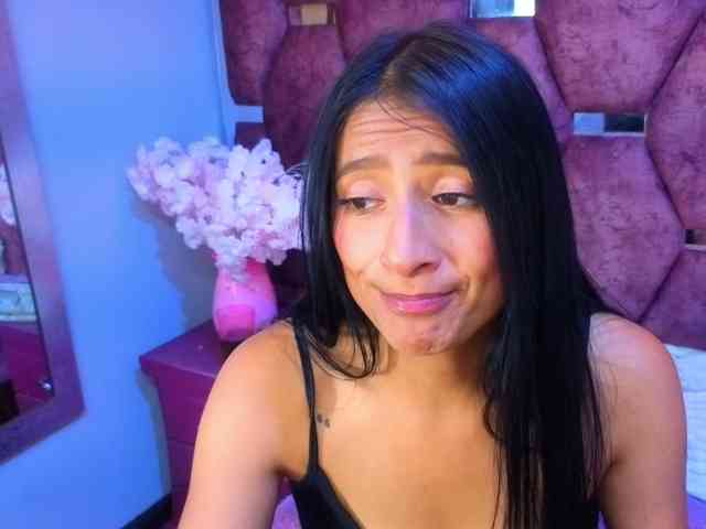 SharlotRodriguez webcam