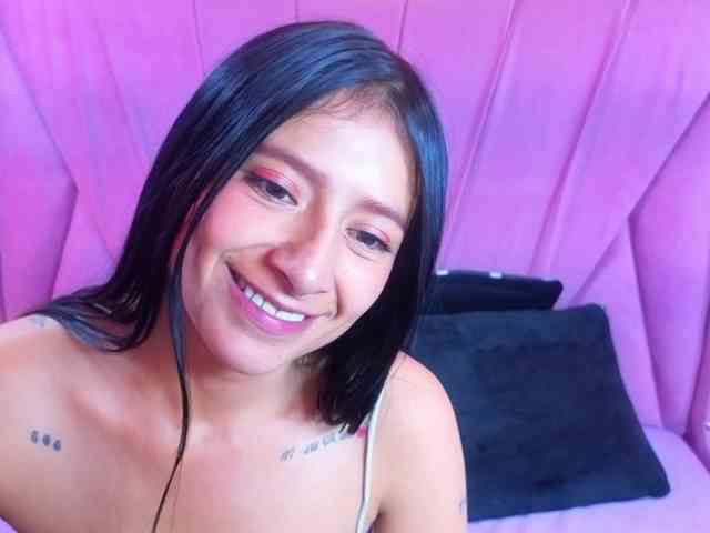 SharlotRodriguez webcam