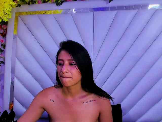 SharlotRodriguez webcam