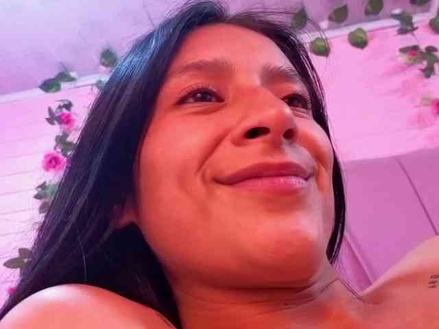 SharlotRodriguez webcam