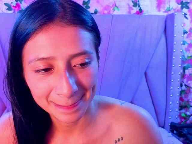SharlotRodriguez webcam