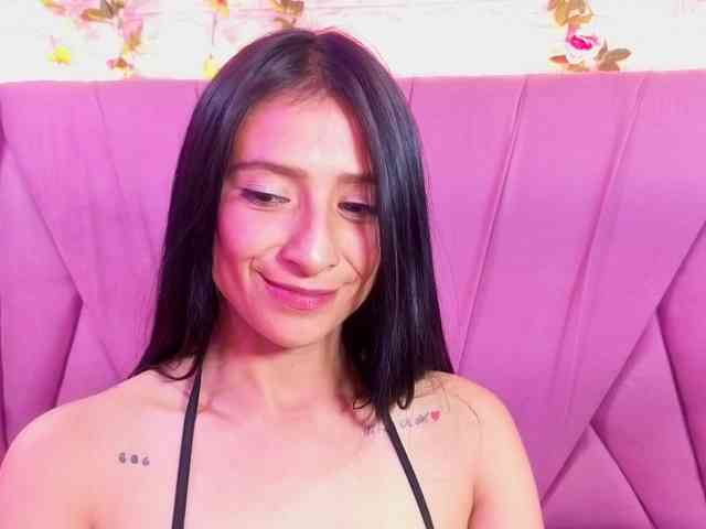 SharlotRodriguez webcam