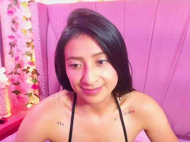 SharlotRodriguez webcam