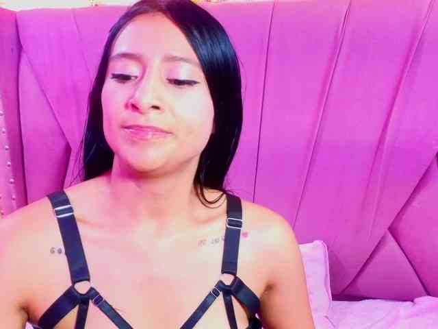 SharlotRodriguez webcam