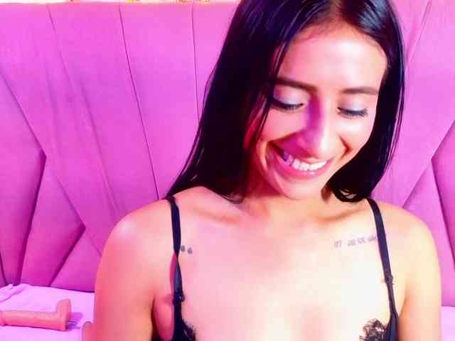 SharlotRodriguez webcam