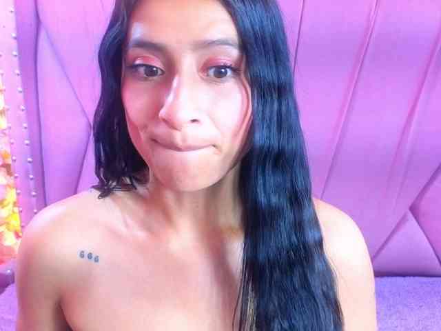 SharlotRodriguez webcam